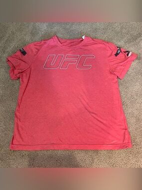 UFC Red Short Sleeve Logo Tee